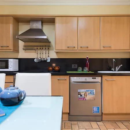 Apartment Sg Carlos Family House *