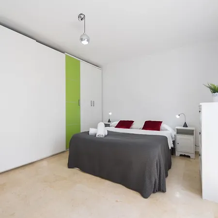 Sg Carlos Family House Apartment