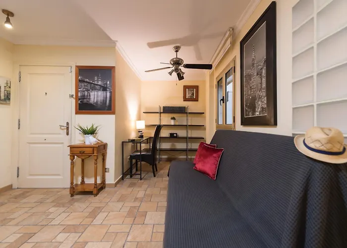 Sg Carlos Family House *